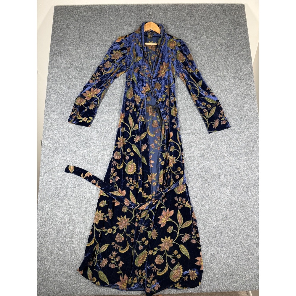 BCBGMAXAZRIA Long Velvet Wrap Dress Womens XS Blue Floral Long Sleeve Belt Waist